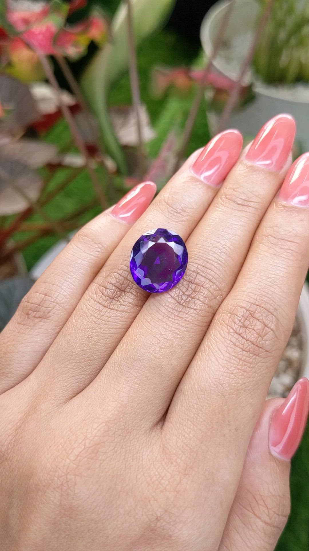 10.03 Ct. Purple Amethyst from Ceylon (Sri Lanka) Size Video