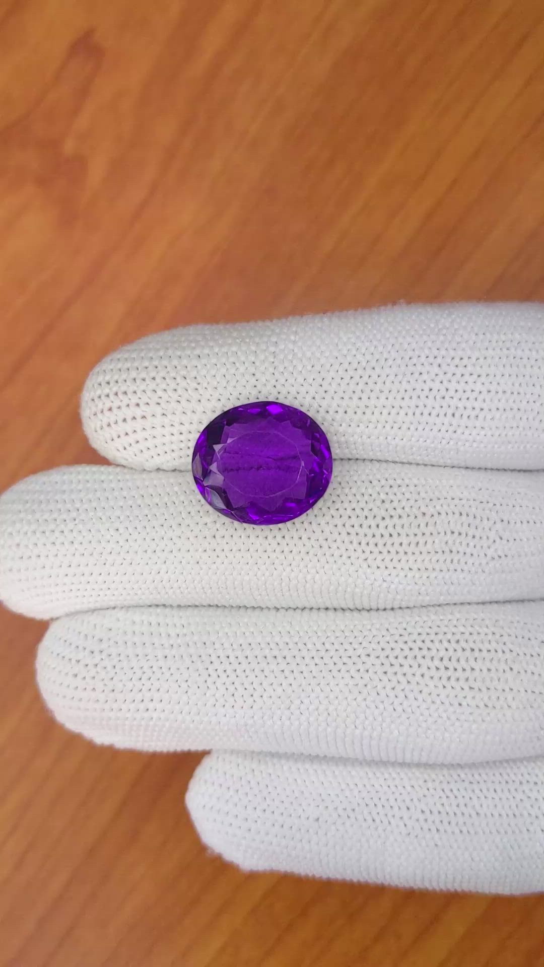 10.03 Ct. Purple Amethyst from Ceylon (Sri Lanka) Size Video