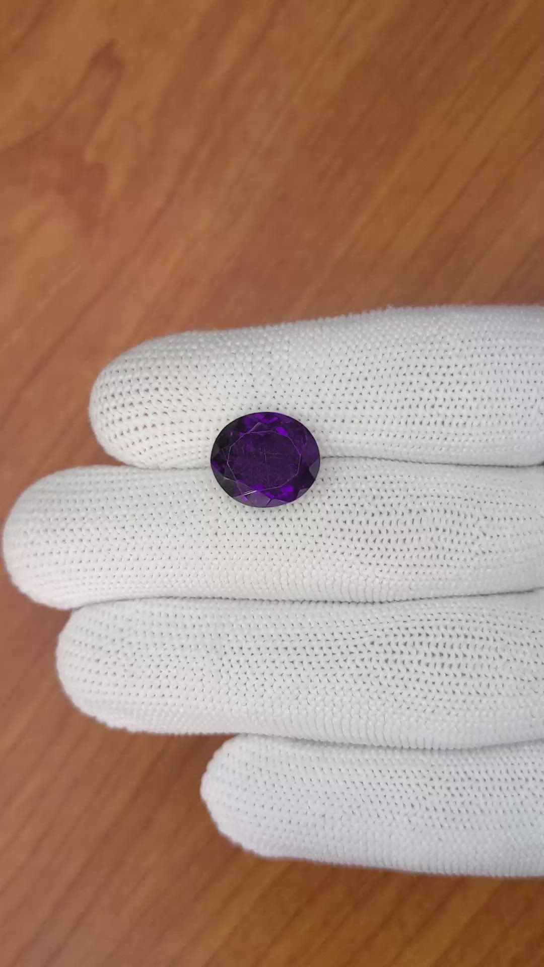 6.90 Ct. Purple Amethyst from Ceylon (Sri Lanka) Size Video