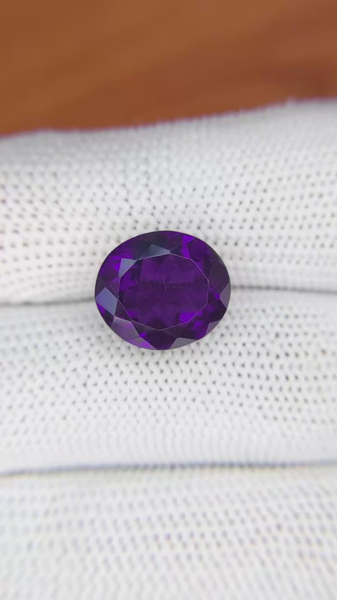 6.90 Ct. Purple Amethyst from Ceylon (Sri Lanka) Size Video