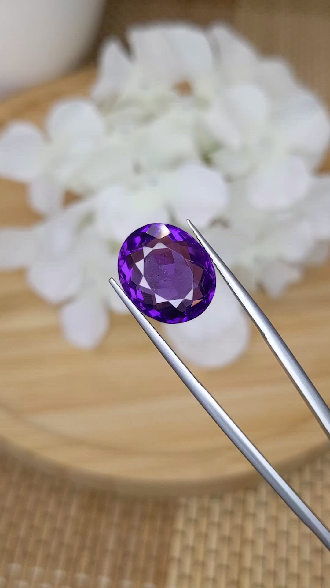 9.42 Ct. Purple Amethyst from Ceylon (Sri Lanka) Size Video