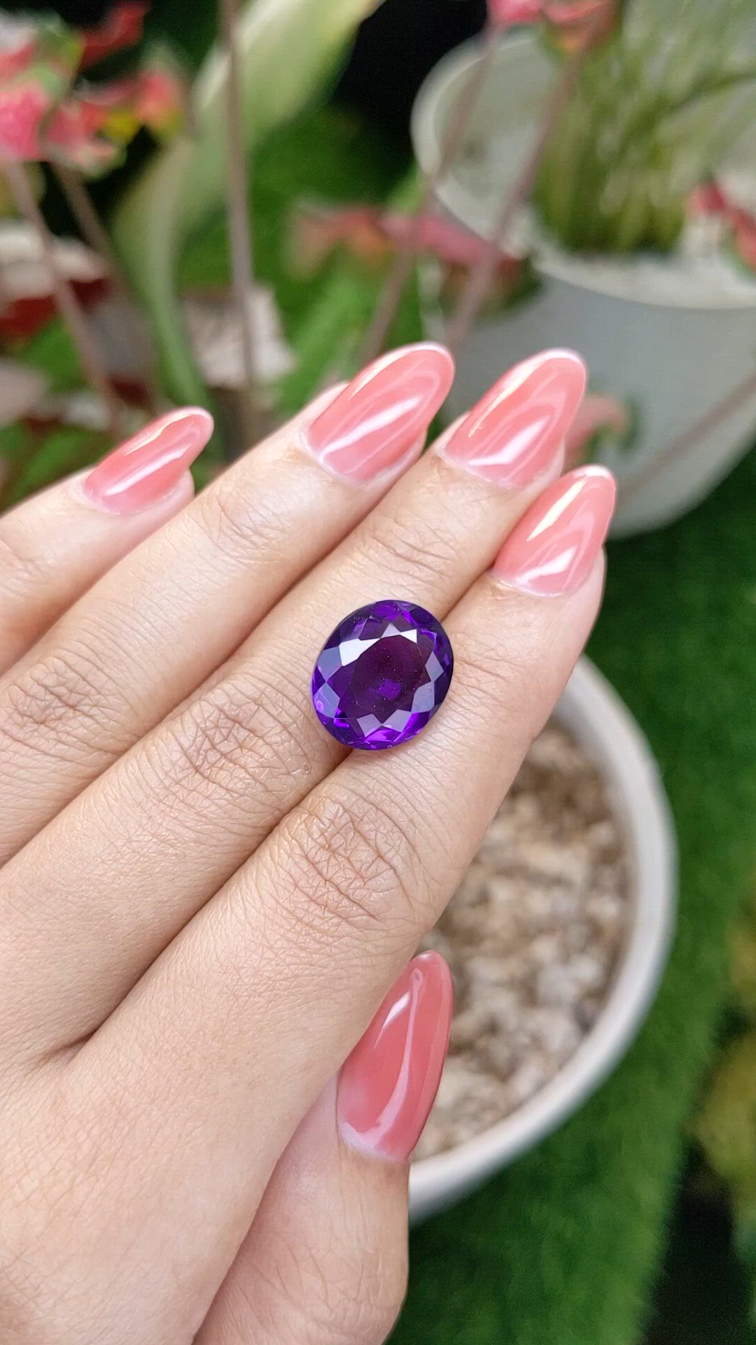 9.42 Ct. Purple Amethyst from Ceylon (Sri Lanka) Size Video