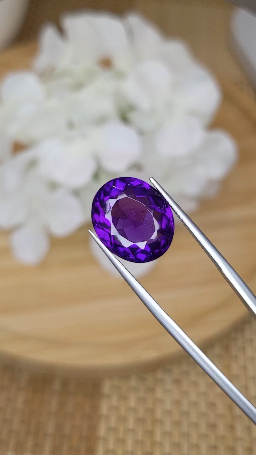 9.95 Ct. Purple Amethyst from Ceylon (Sri Lanka) Size Video