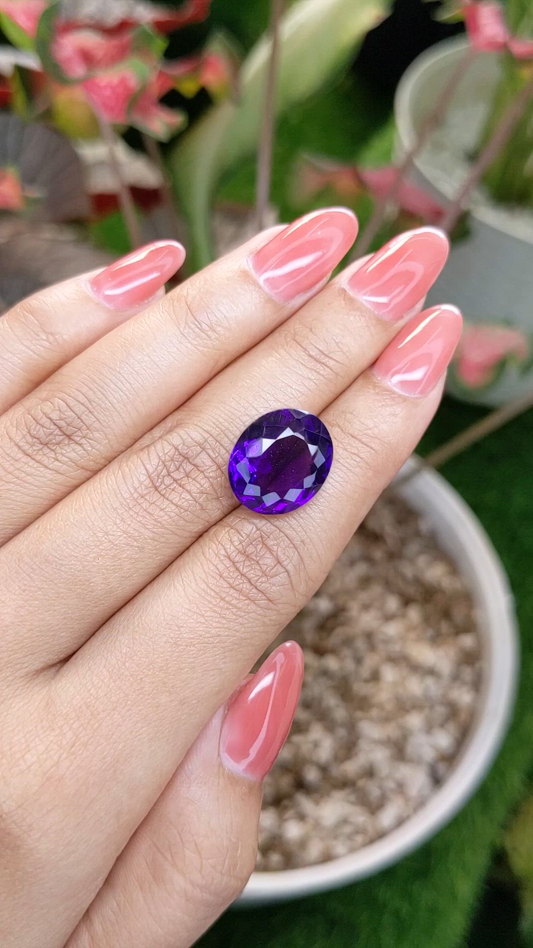 9.95 Ct. Purple Amethyst from Ceylon (Sri Lanka) Size Video