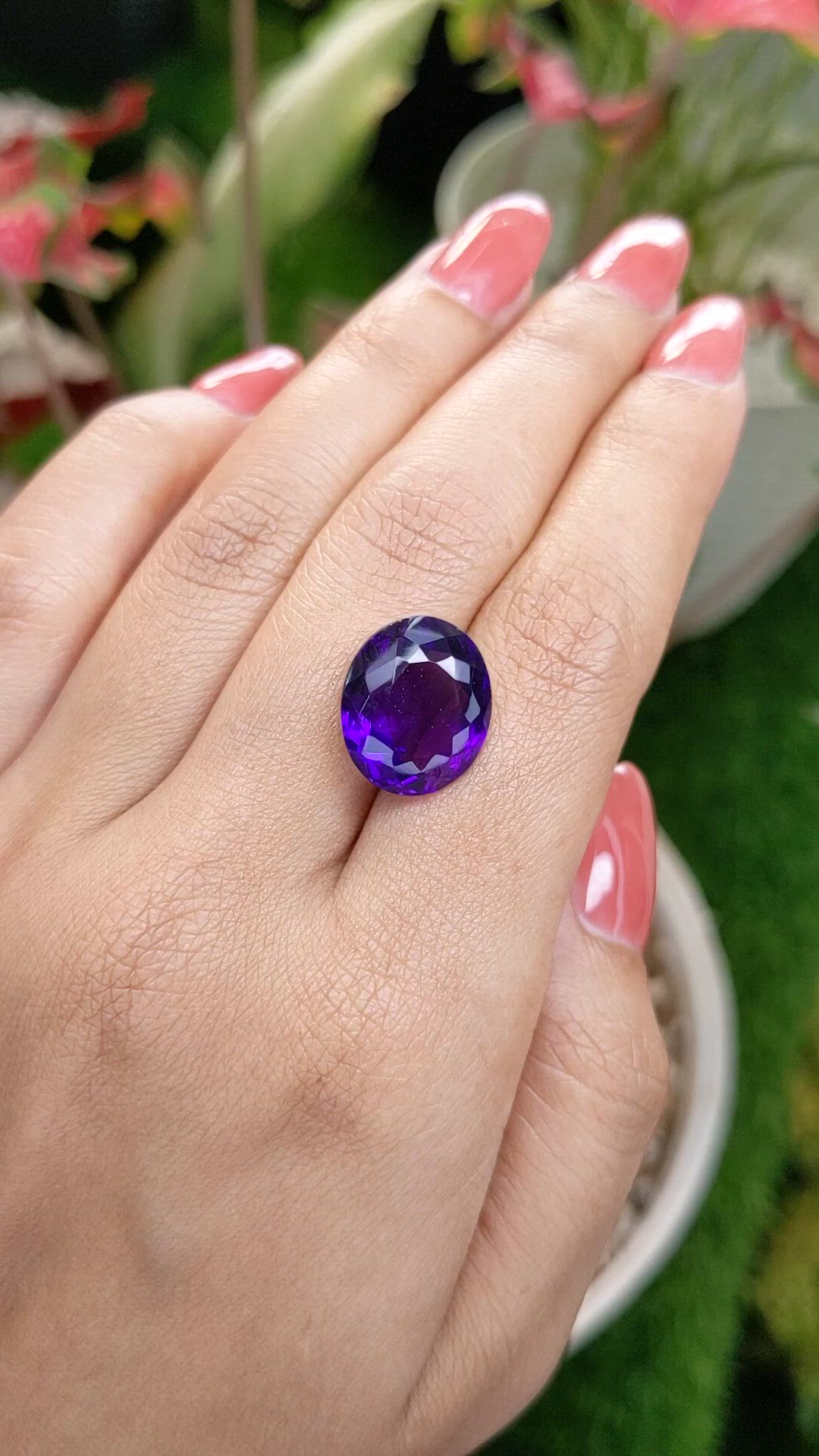 9.95 Ct. Purple Amethyst from Ceylon (Sri Lanka) Size Video