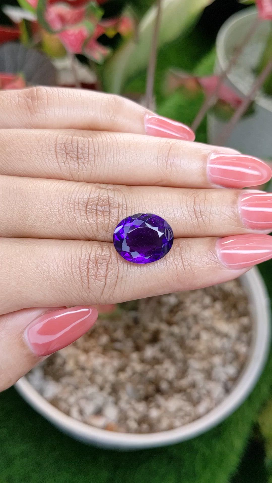 9.95 Ct. Purple Amethyst from Ceylon (Sri Lanka) Size Video