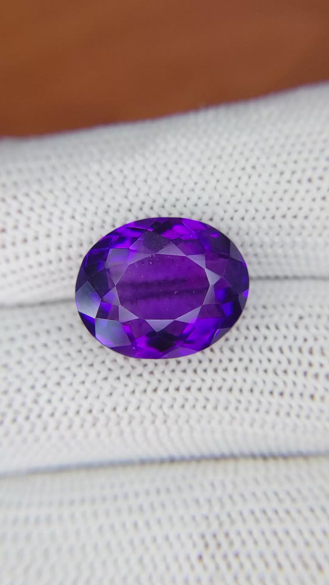 9.36 Ct. Purple Amethyst from Ceylon (Sri Lanka) Size Video