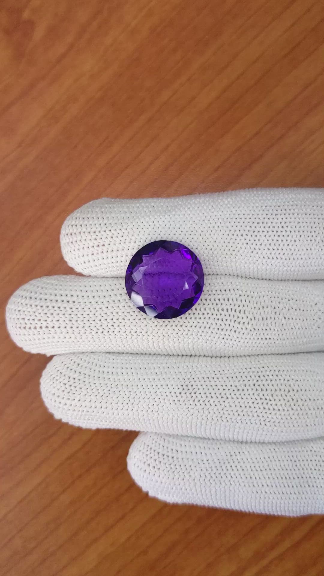 10.35 Ct. Purple Amethyst from Ceylon (Sri Lanka) Size Video