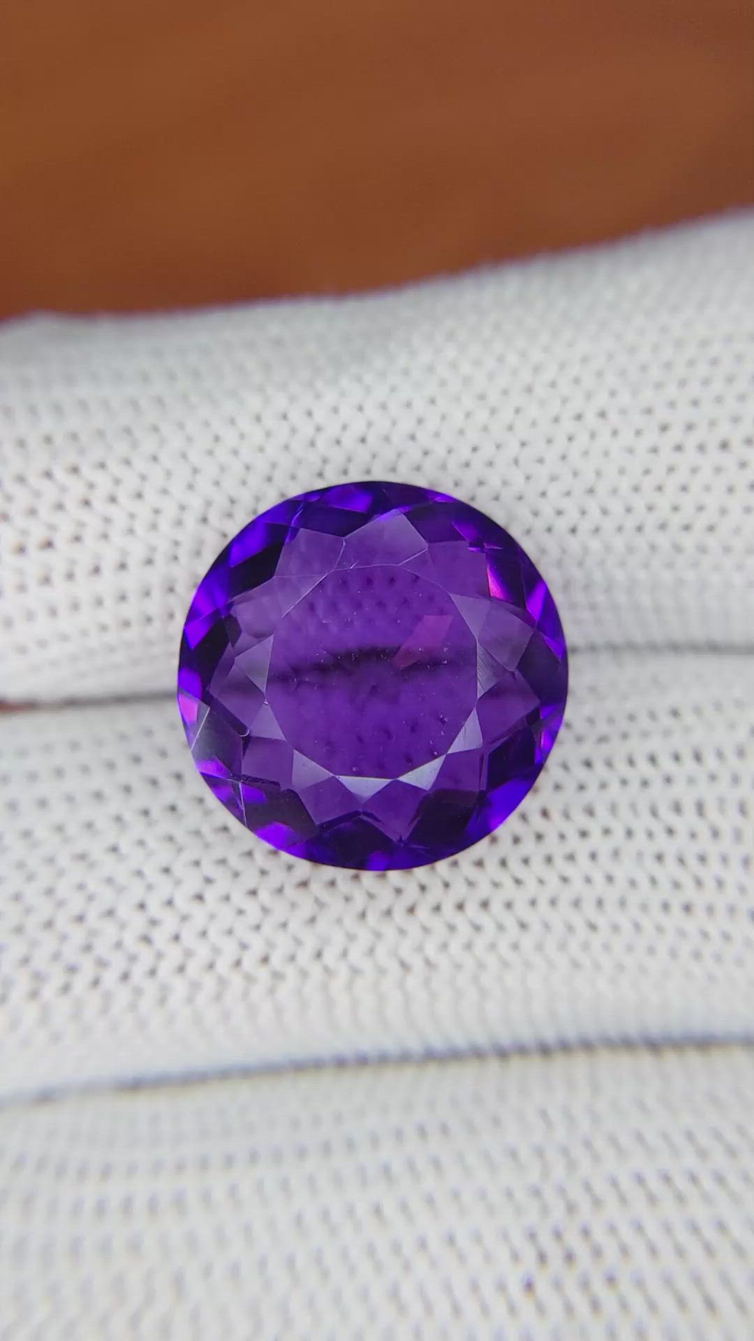 10.35 Ct. Purple Amethyst from Ceylon (Sri Lanka) Size Video