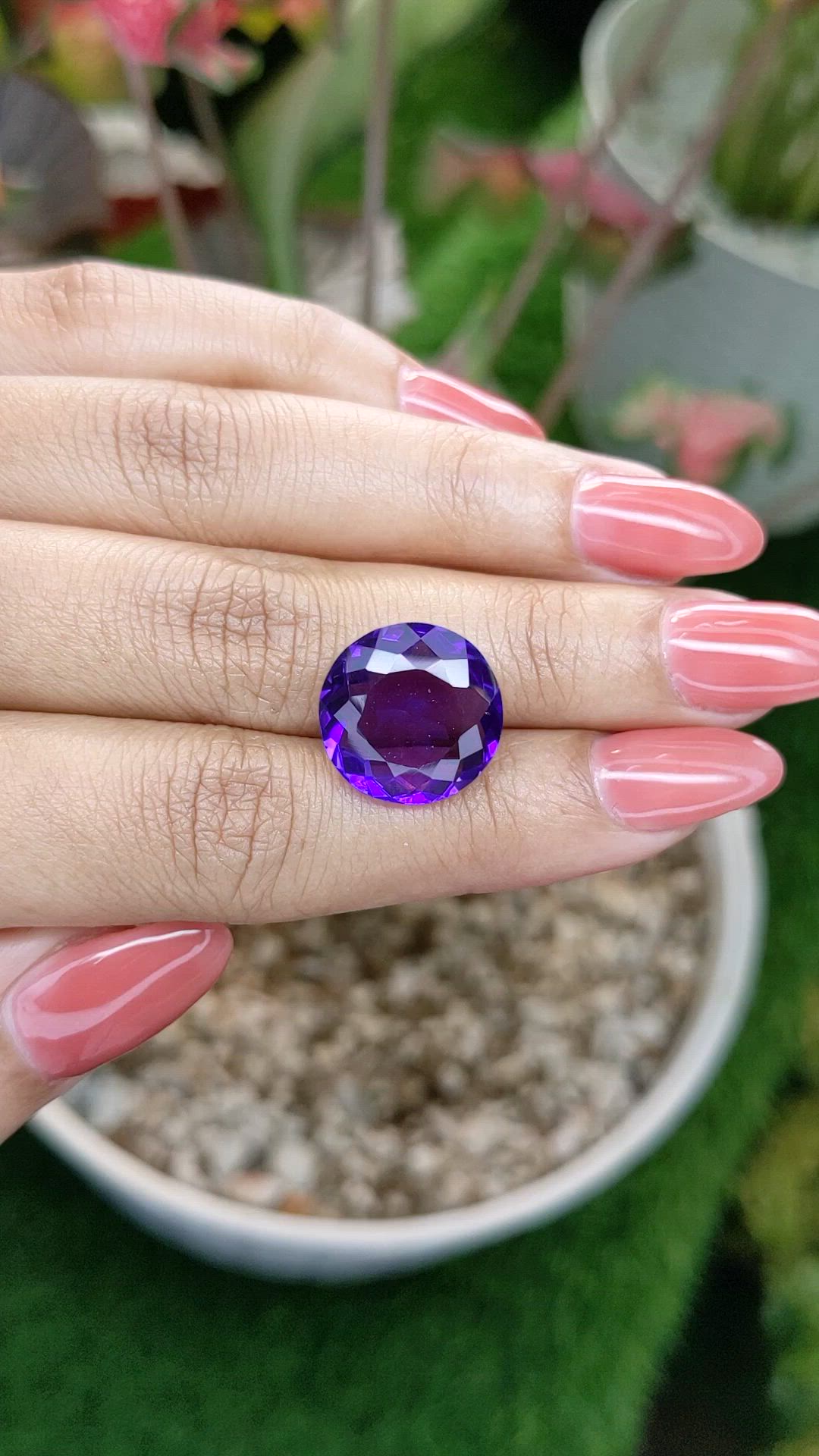 10.35 Ct. Purple Amethyst from Ceylon (Sri Lanka) Size Video