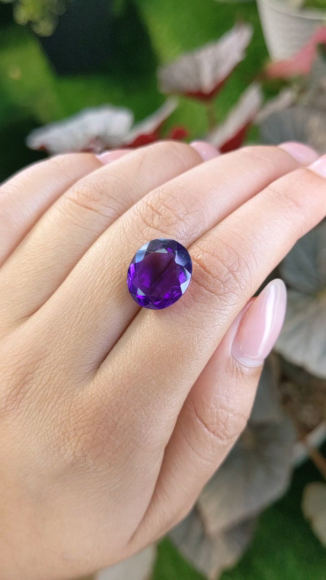 9.24 Ct. Purple Amethyst from Ceylon (Sri Lanka) Size Video