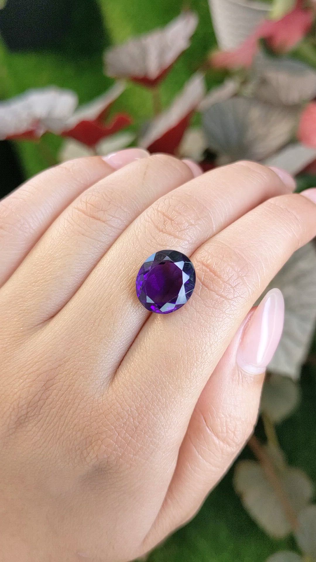 7.76 Ct. Purple Amethyst from Ceylon (Sri Lanka) Size Video