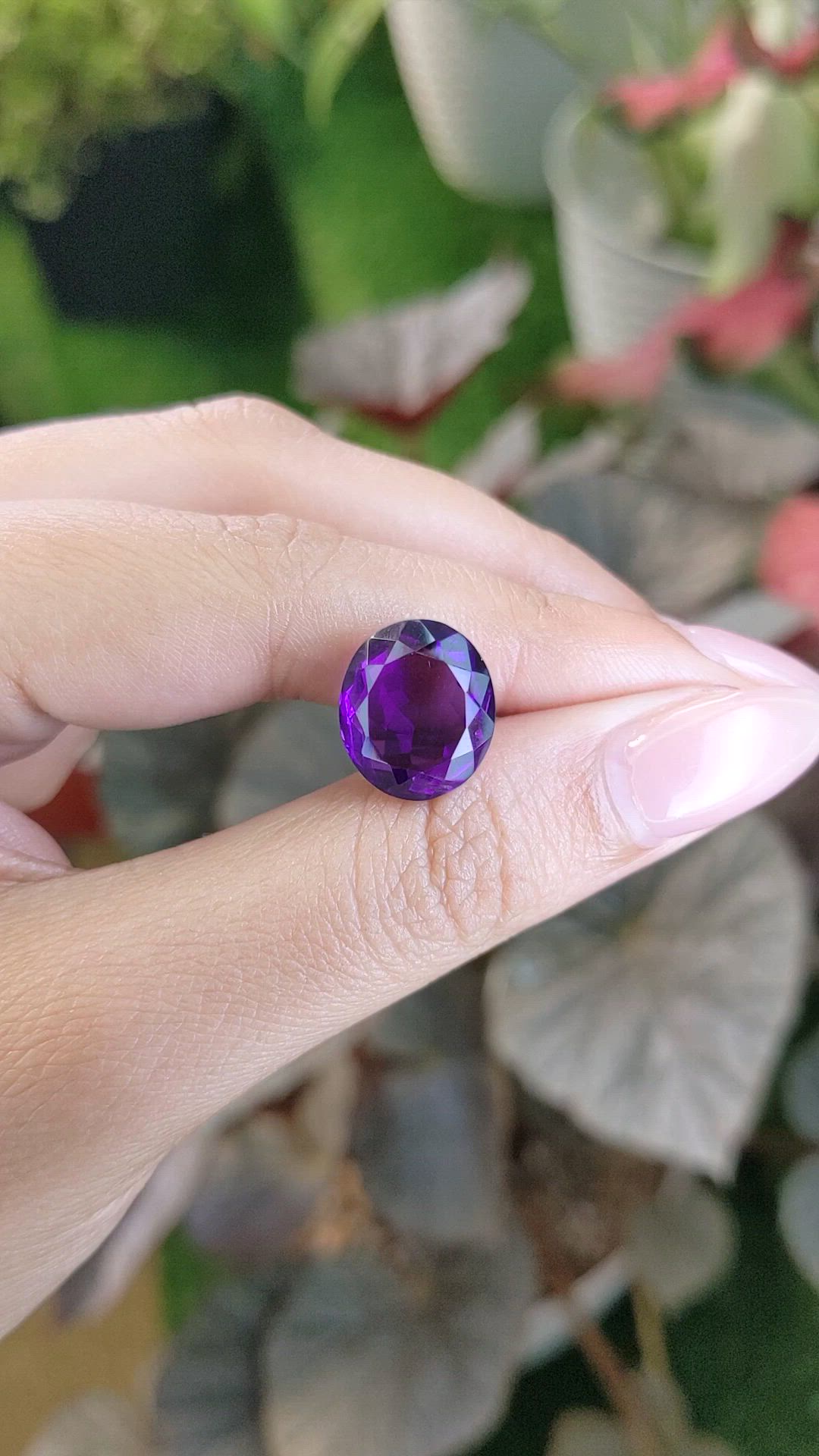 8.57 Ct. Purple Amethyst from Ceylon (Sri Lanka) Size Video