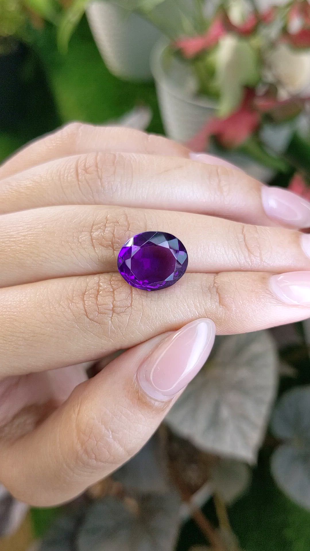 8.57 Ct. Purple Amethyst from Ceylon (Sri Lanka) Size Video