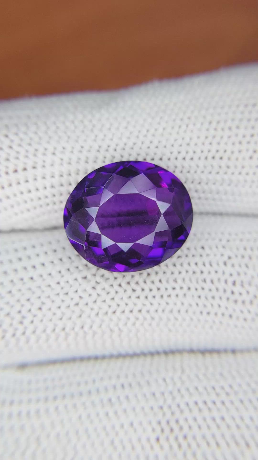 8.78 Ct. Purple Amethyst from Ceylon (Sri Lanka) Size Video