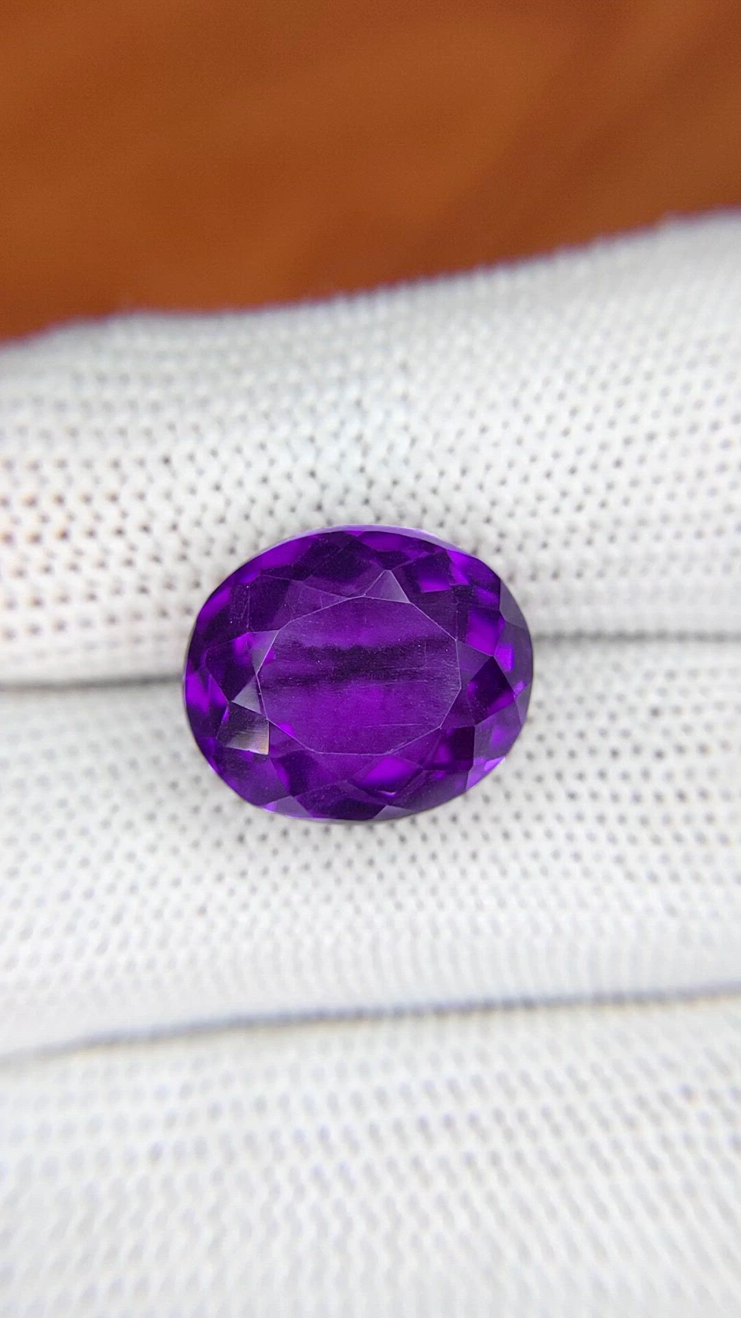 11.30 Ct. Purple Amethyst from Ceylon (Sri Lanka) Size Video