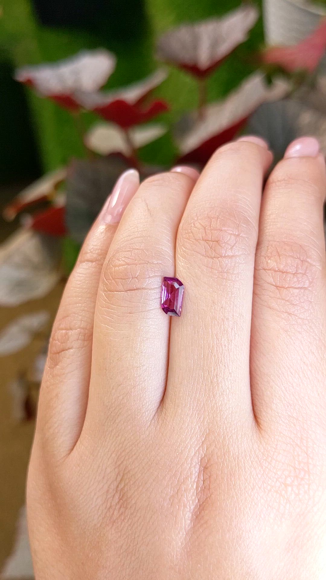 0.82 Ct. Purplish Pink Rhodolite Garnet from Ceylon (Sri Lanka) Size Video