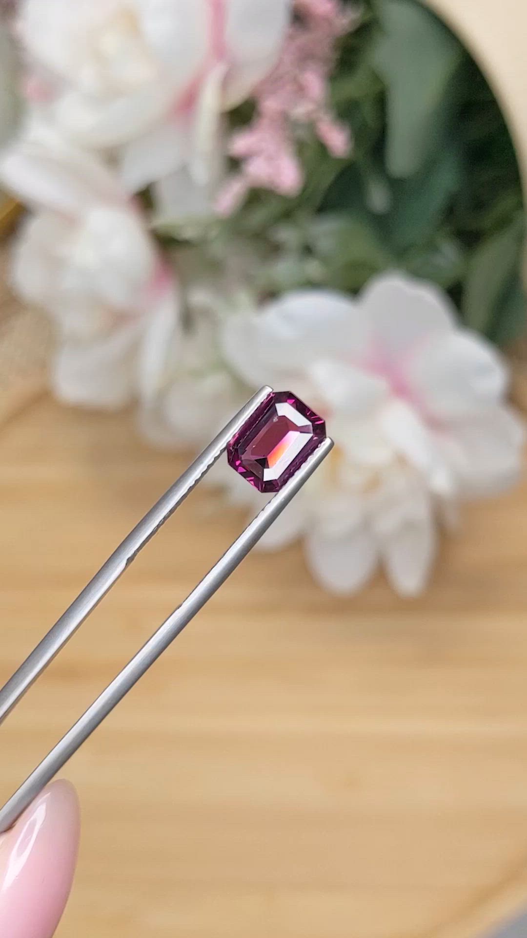 2.23 Ct. Purplish Pink Rhodolite Garnet from Ceylon (Sri Lanka) Size Video
