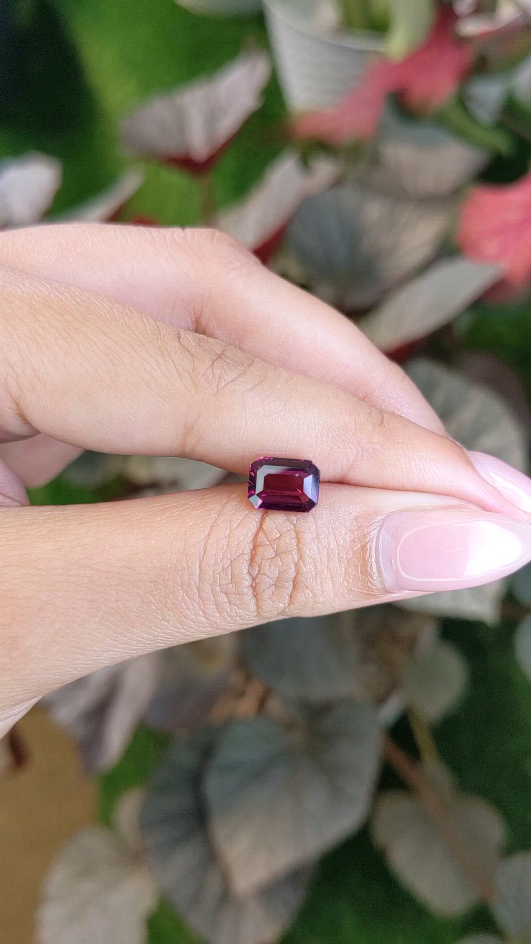 2.23 Ct. Purplish Pink Rhodolite Garnet from Ceylon (Sri Lanka) Size Video