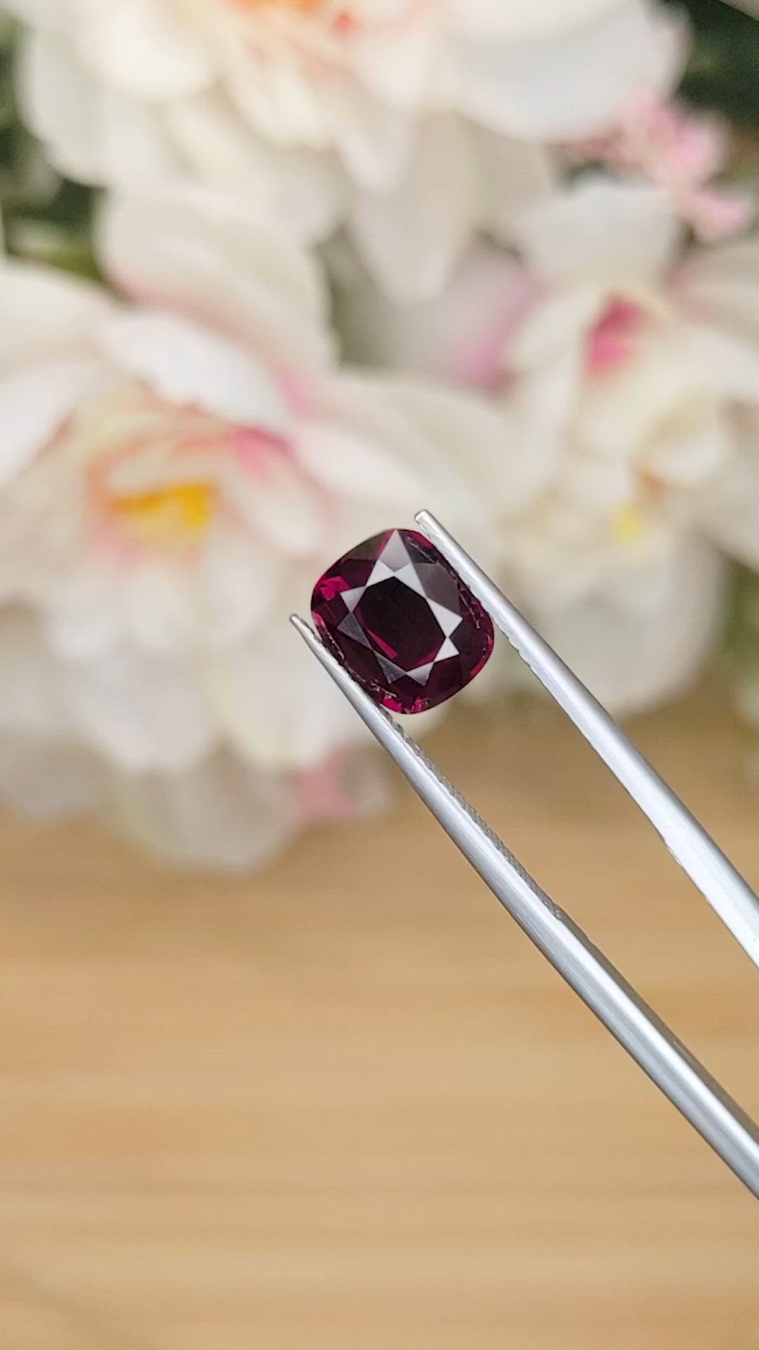 3.72 Ct. Purplish Red Garnet from Ceylon (Sri Lanka) Size Video