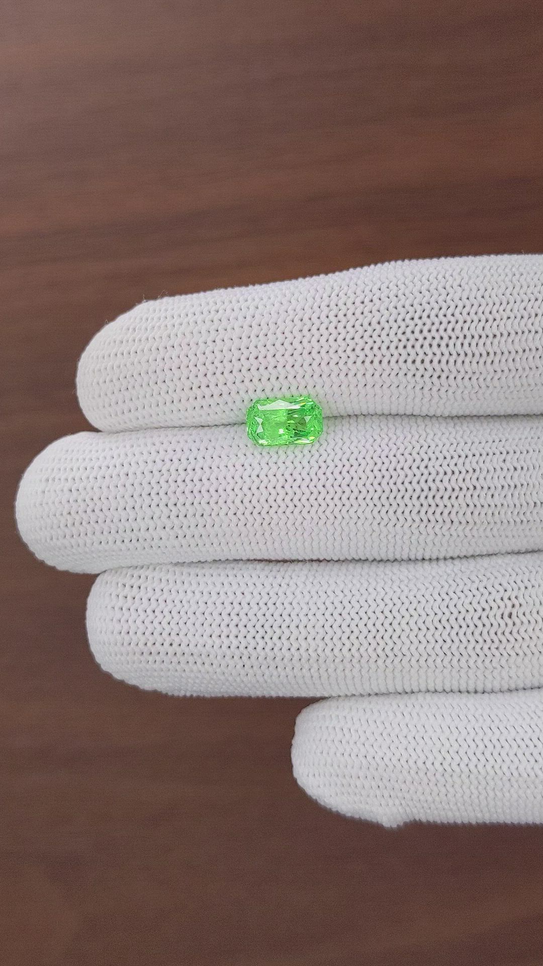 2.18 Ct. Tsavorite Garnet from Tanzania Size Video