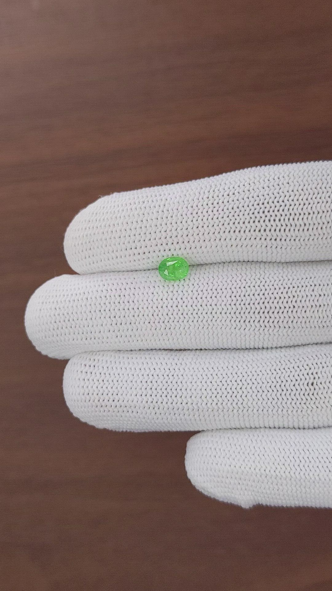 0.99 Ct. Tsavorite Garnet from Tanzania Size Video