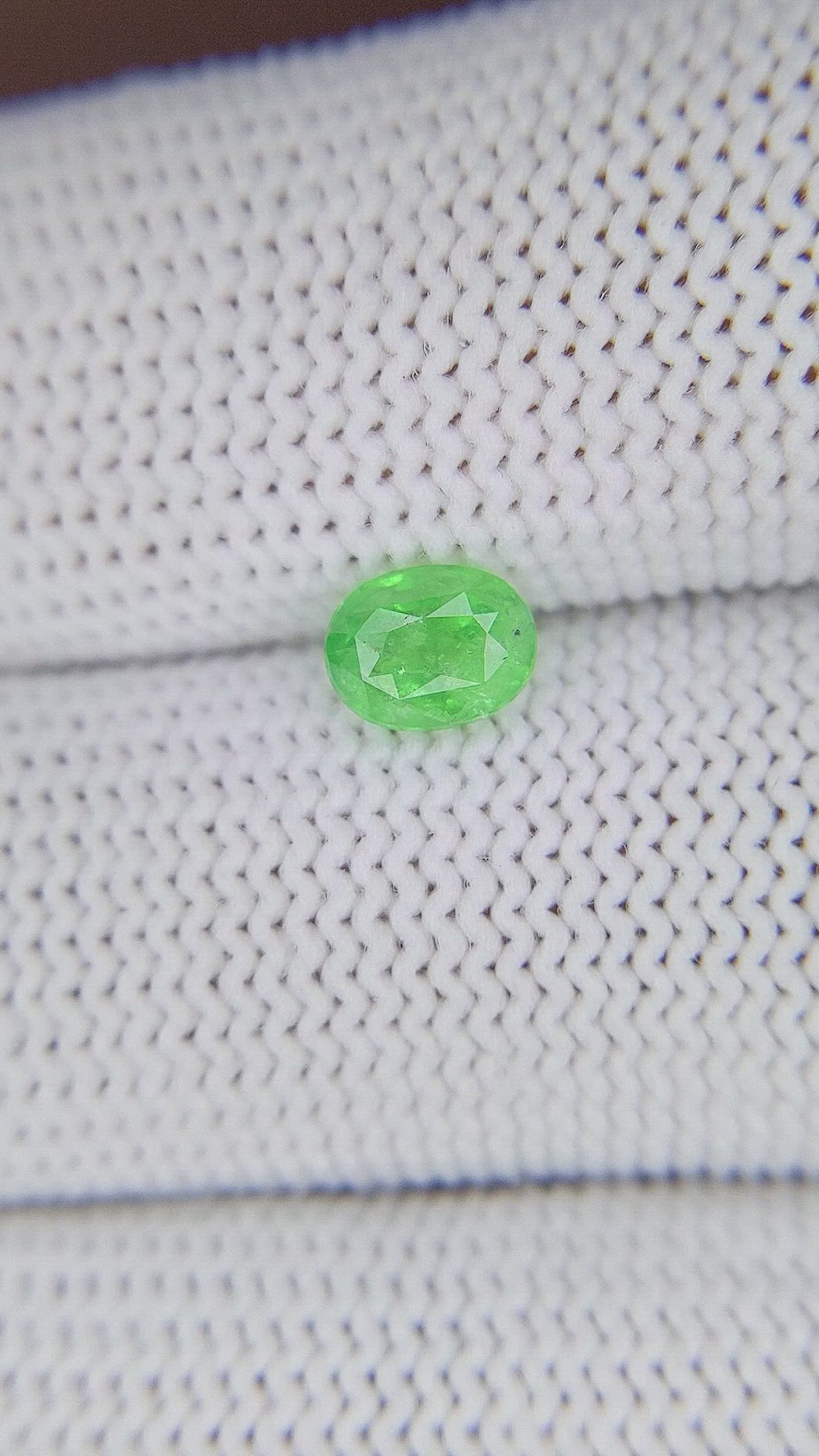 0.99 Ct. Tsavorite Garnet from Tanzania Size Video