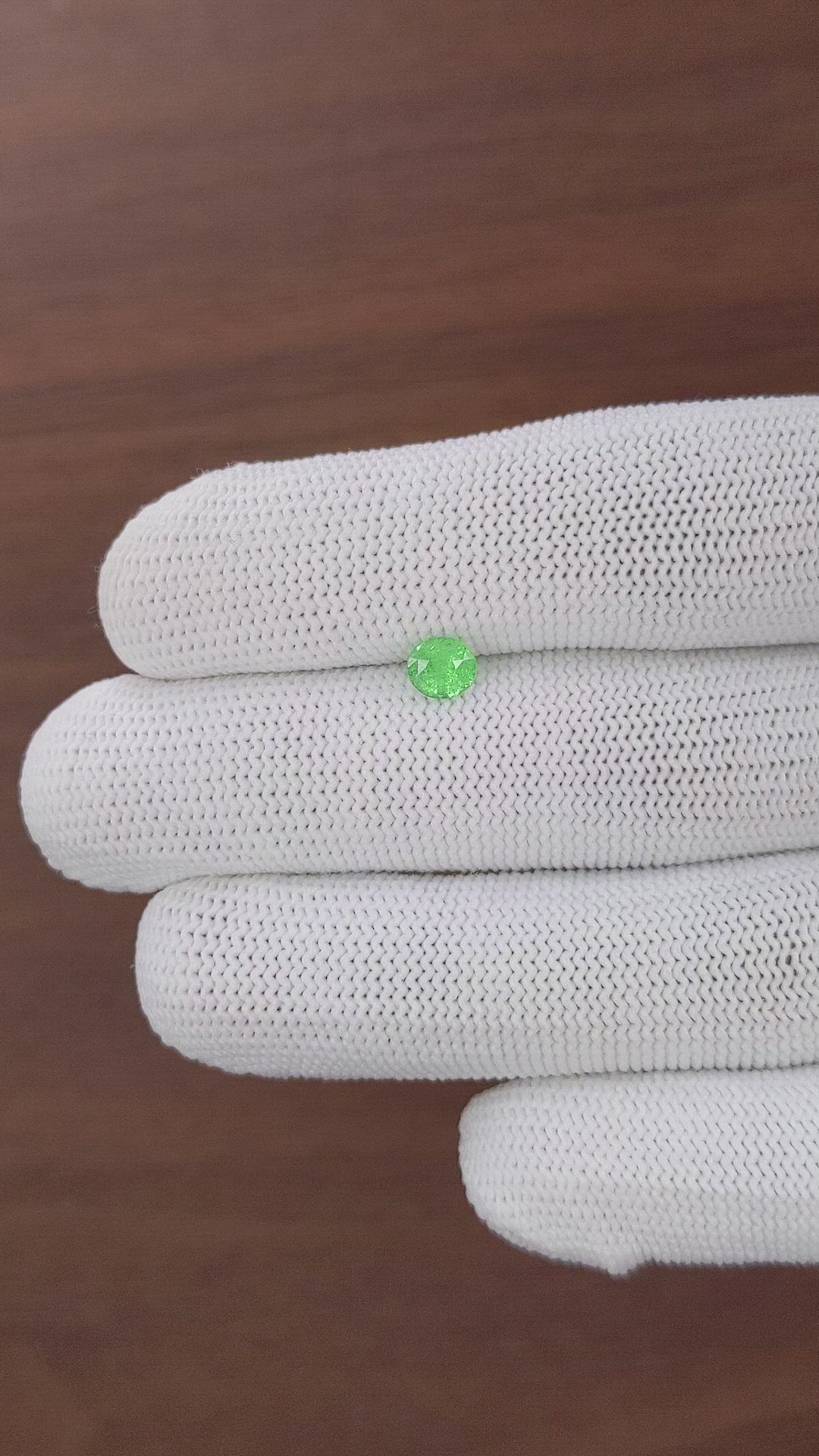0.60 Ct. Tsavorite Garnet from Tanzania Size Video