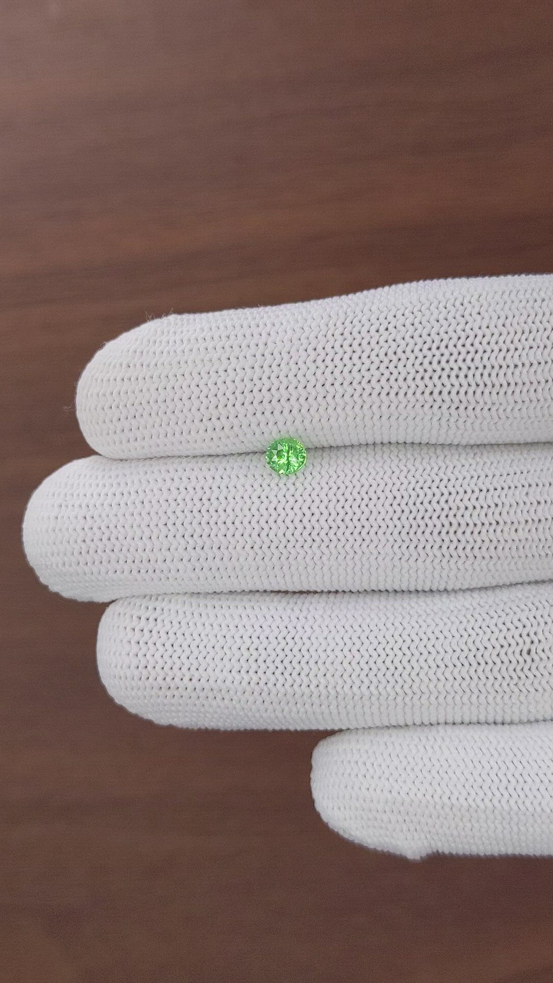 0.44 Ct. Tsavorite Garnet from Tanzania Size Video