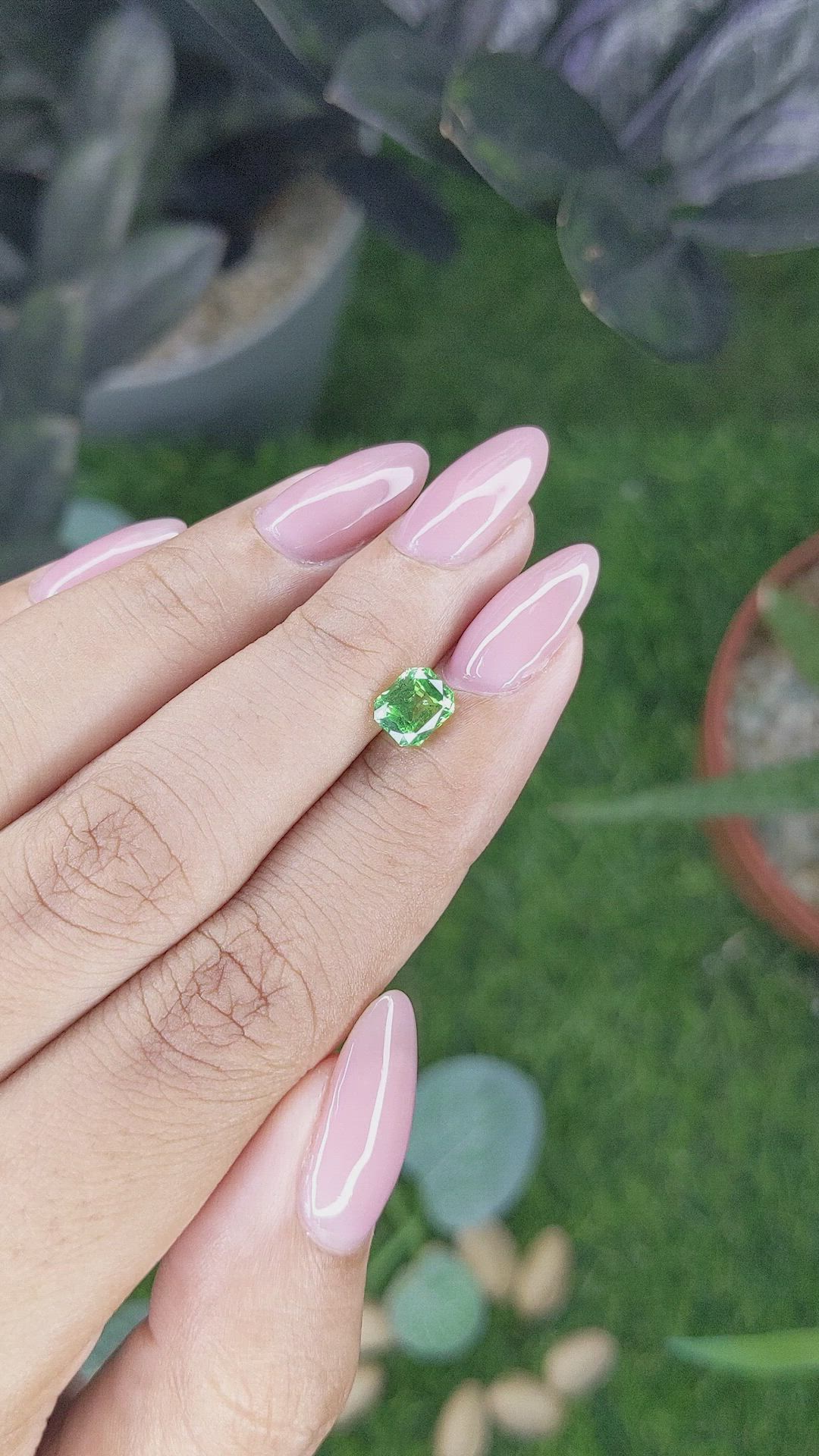 1.05 Ct. Tsavorite Garnet from Tanzania Size Video