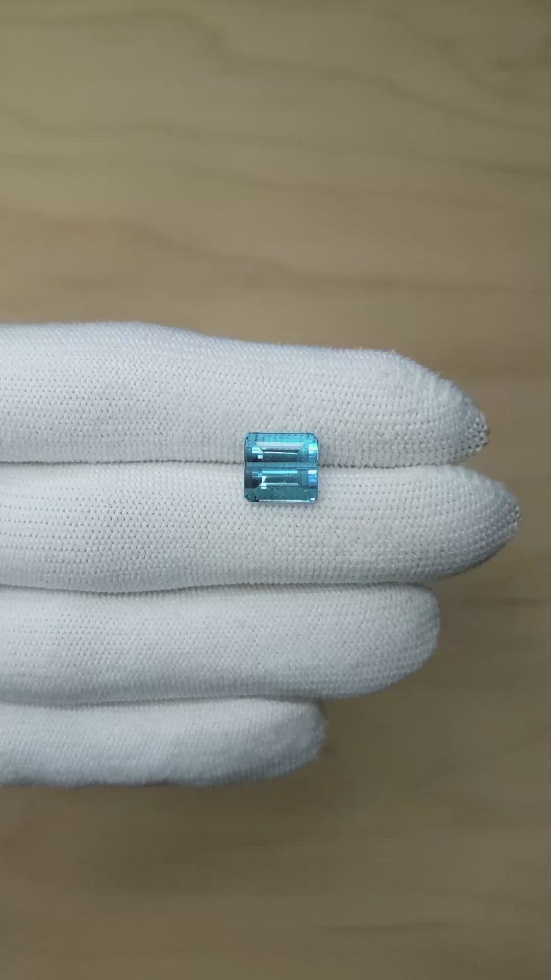 4.71 Ct. Blue Aquamarine from Brazil Size Video