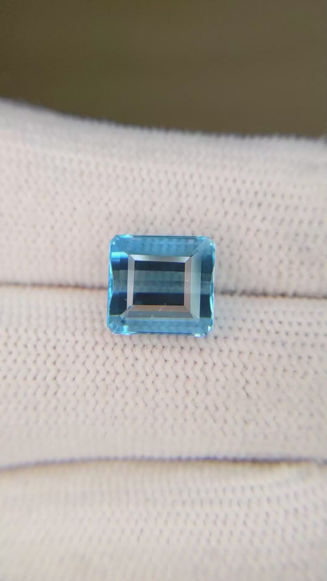 4.71 Ct. Blue Aquamarine from Brazil Size Video