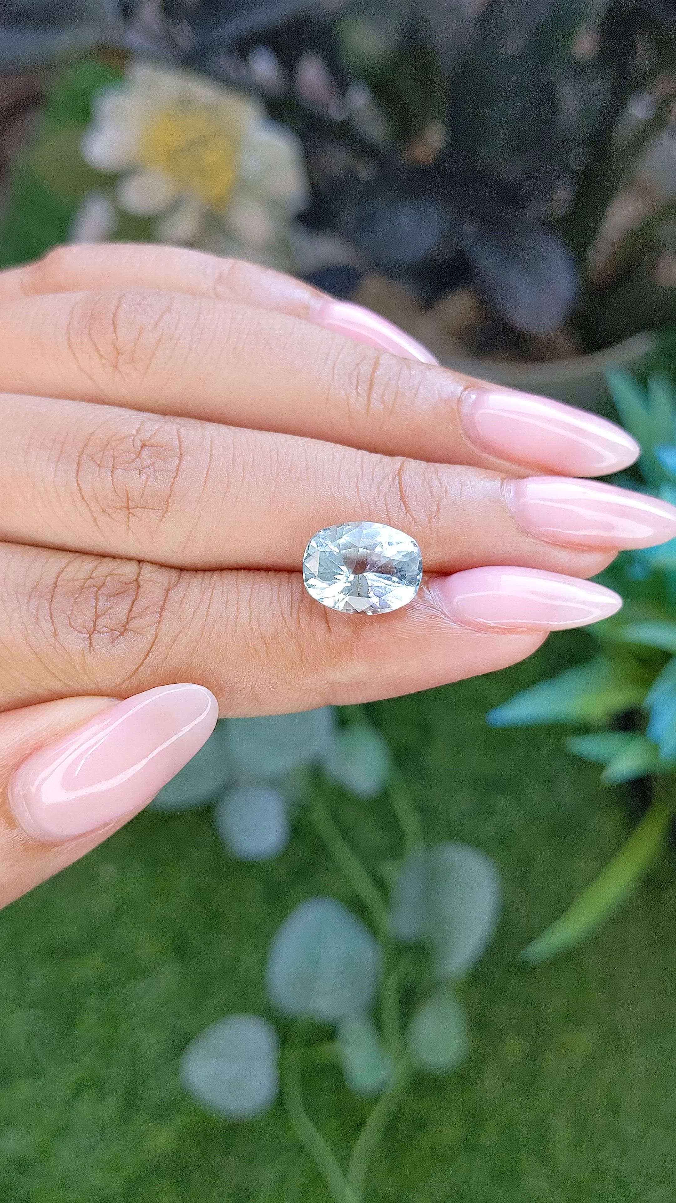 3.68 Ct. Blue Aquamarine from Ceylon (Sri Lanka) Size Video