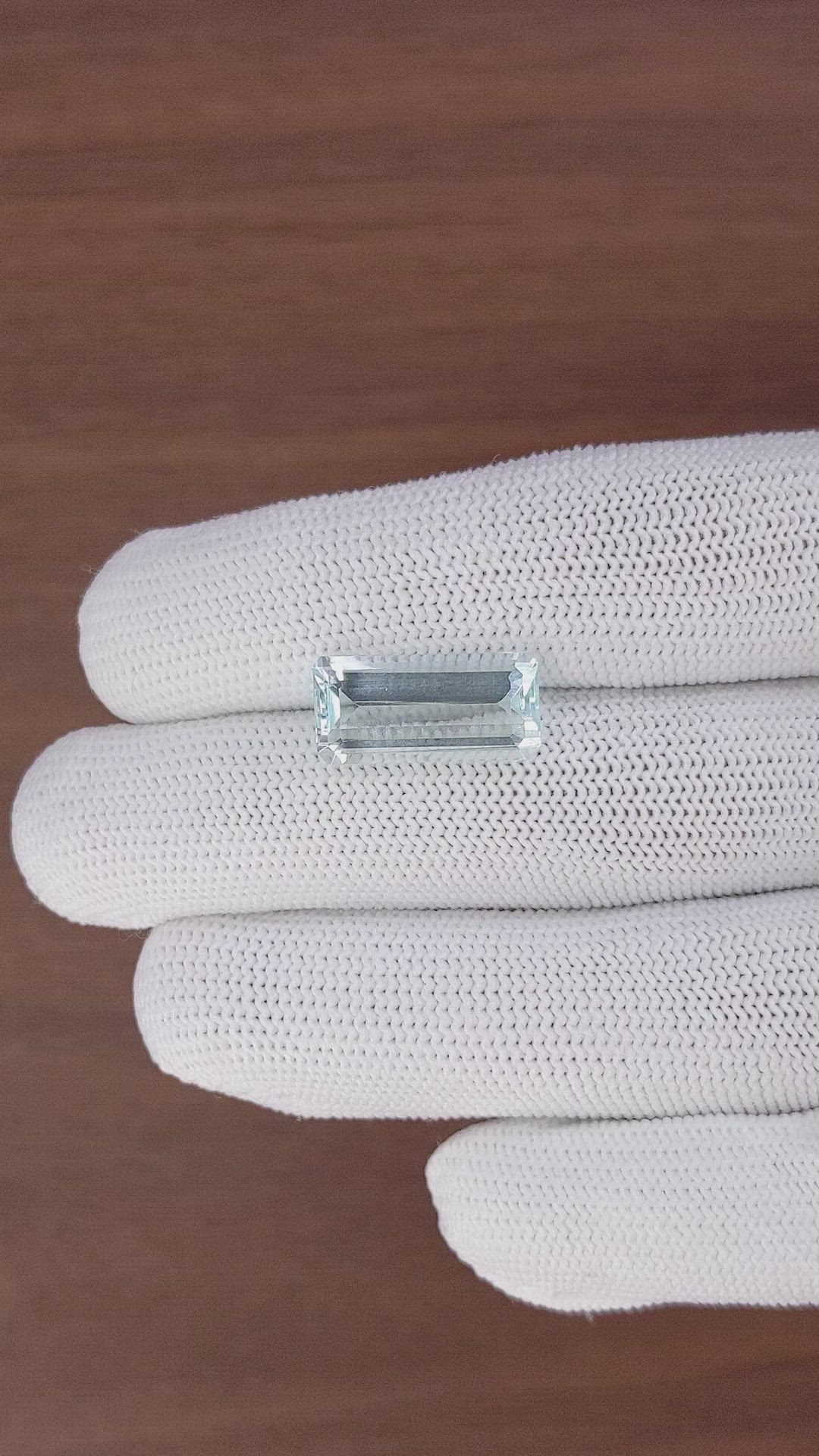 7.34 Ct. Blue Aquamarine from Ceylon (Sri Lanka) Size Video