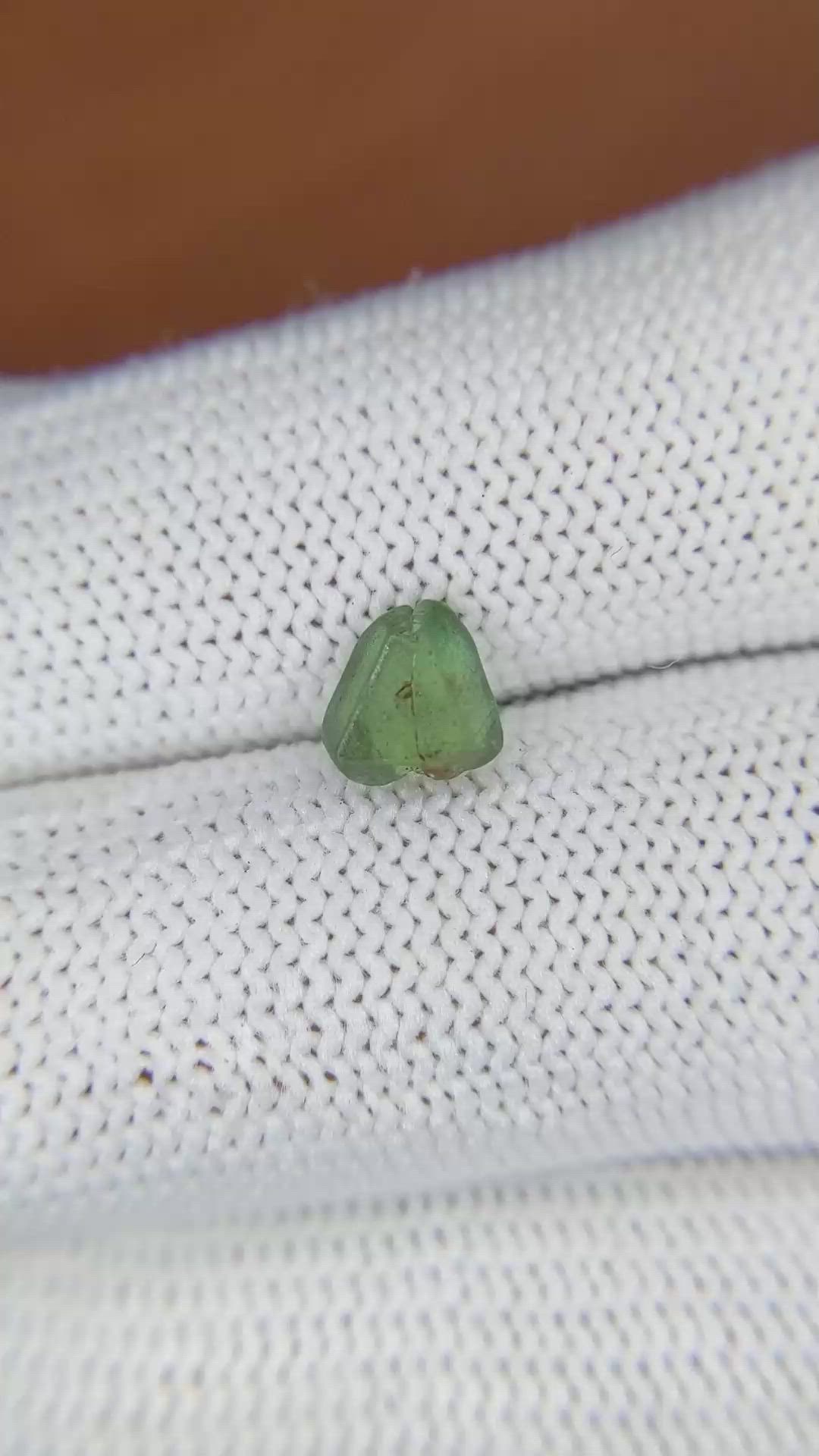 1.26 Ct. Alexandrite from Ceylon (Sri Lanka) Size Video