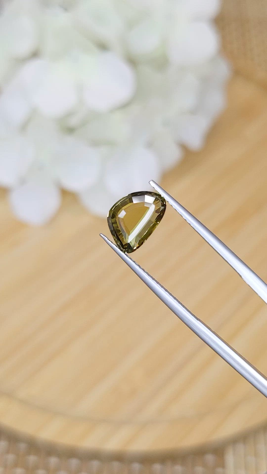 3.10 Ct. Brownish Yellow Chrysoberyl from Ceylon (Sri Lanka) Size Video