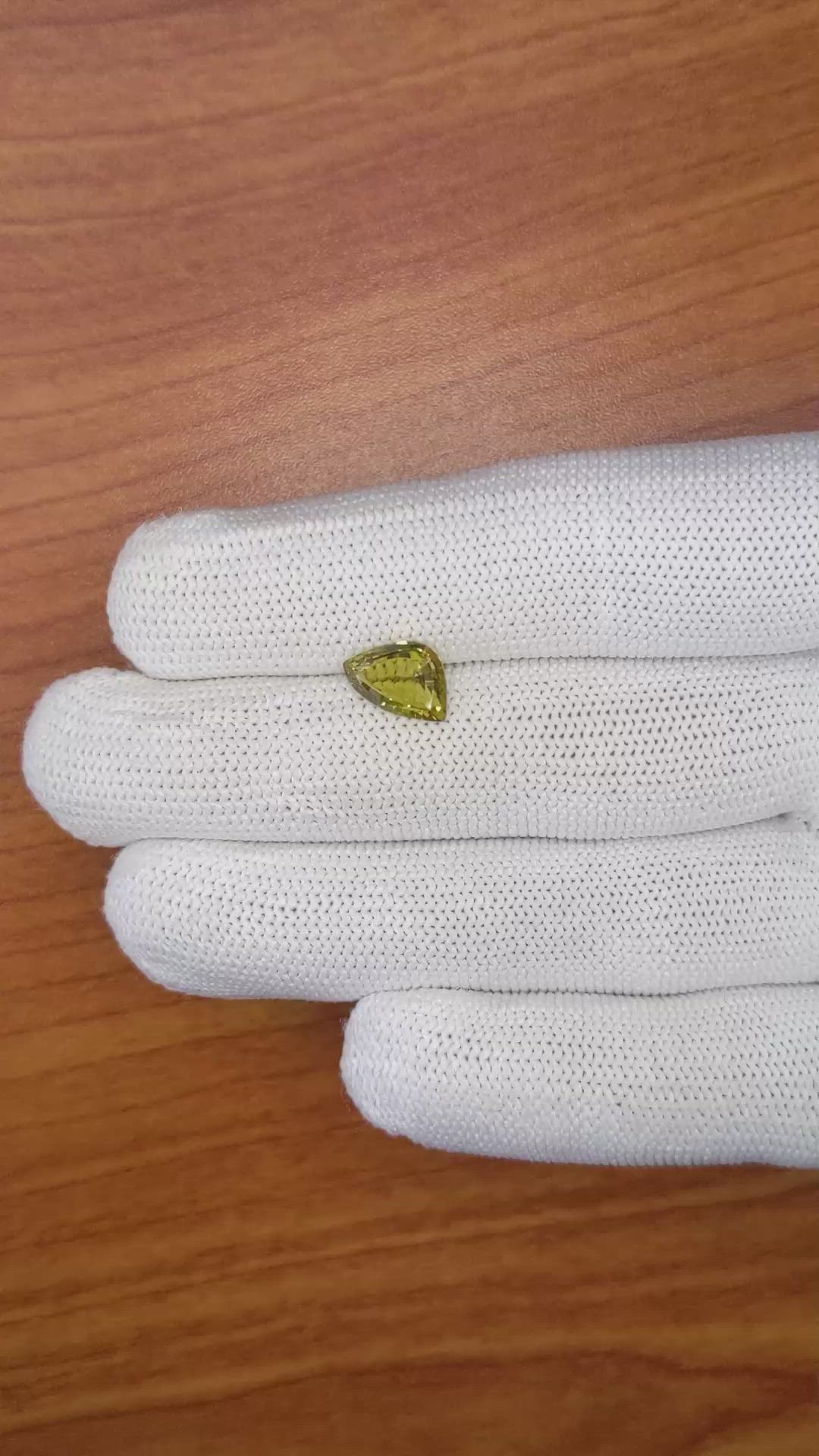 1.65 Ct. Brownish Yellow Chrysoberyl from Ceylon (Sri Lanka) Size Video