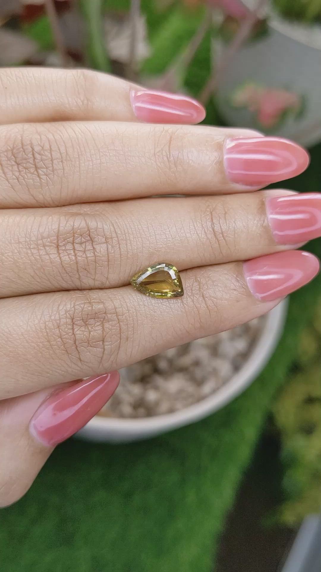 1.65 Ct. Brownish Yellow Chrysoberyl from Ceylon (Sri Lanka) Size Video