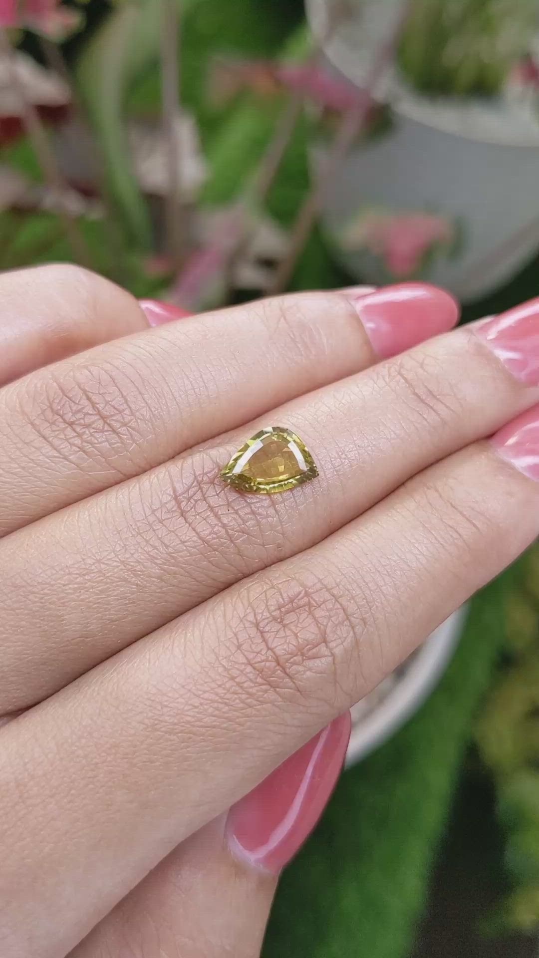 1.65 Ct. Brownish Yellow Chrysoberyl from Ceylon (Sri Lanka) Size Video
