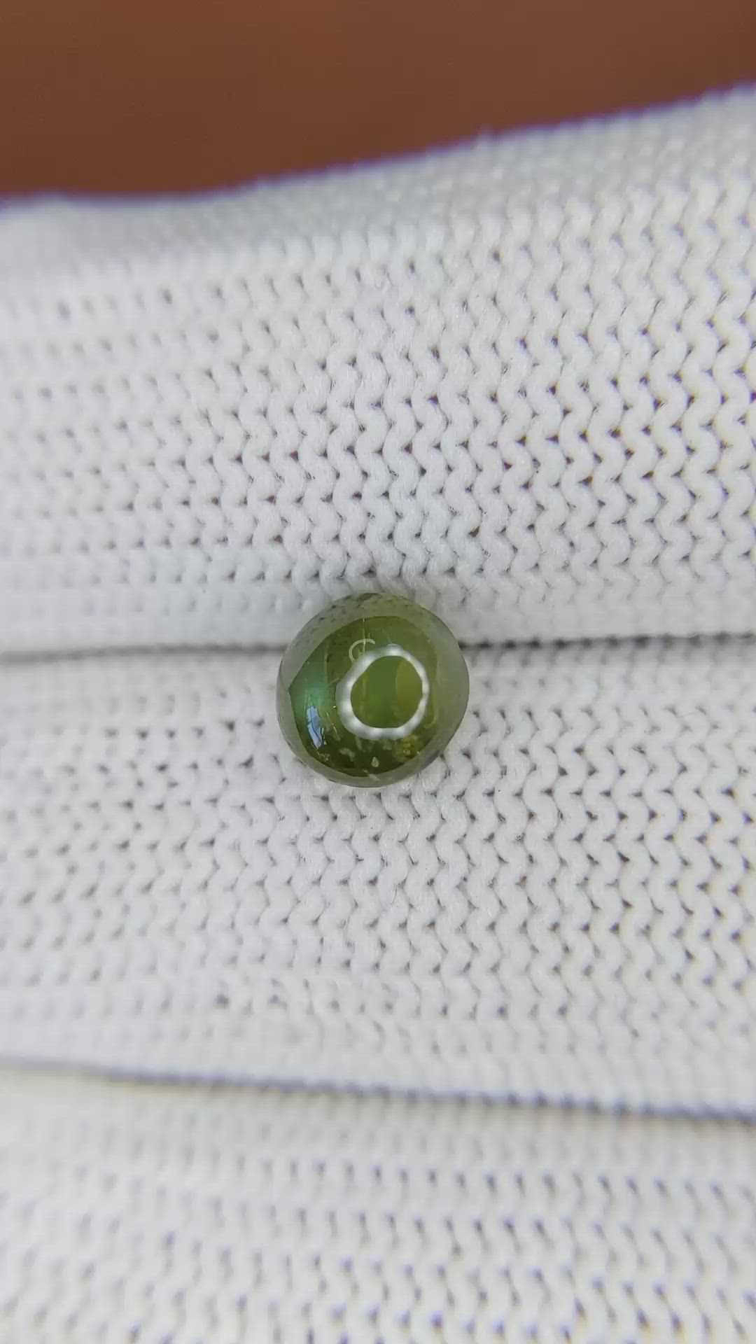 1.85 Ct. Cabochon Alexandrite from Ceylon (Sri Lanka) Size Video