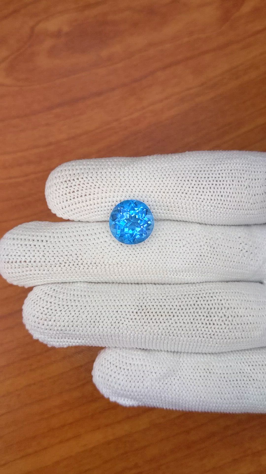 6.16 Ct. Swiss Blue Topaz from Ceylon (Sri Lanka) Size Video