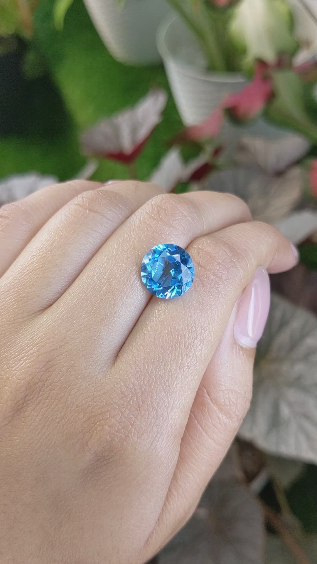 7.46 Ct. Swiss Blue Topaz from Ceylon (Sri Lanka) Size Video