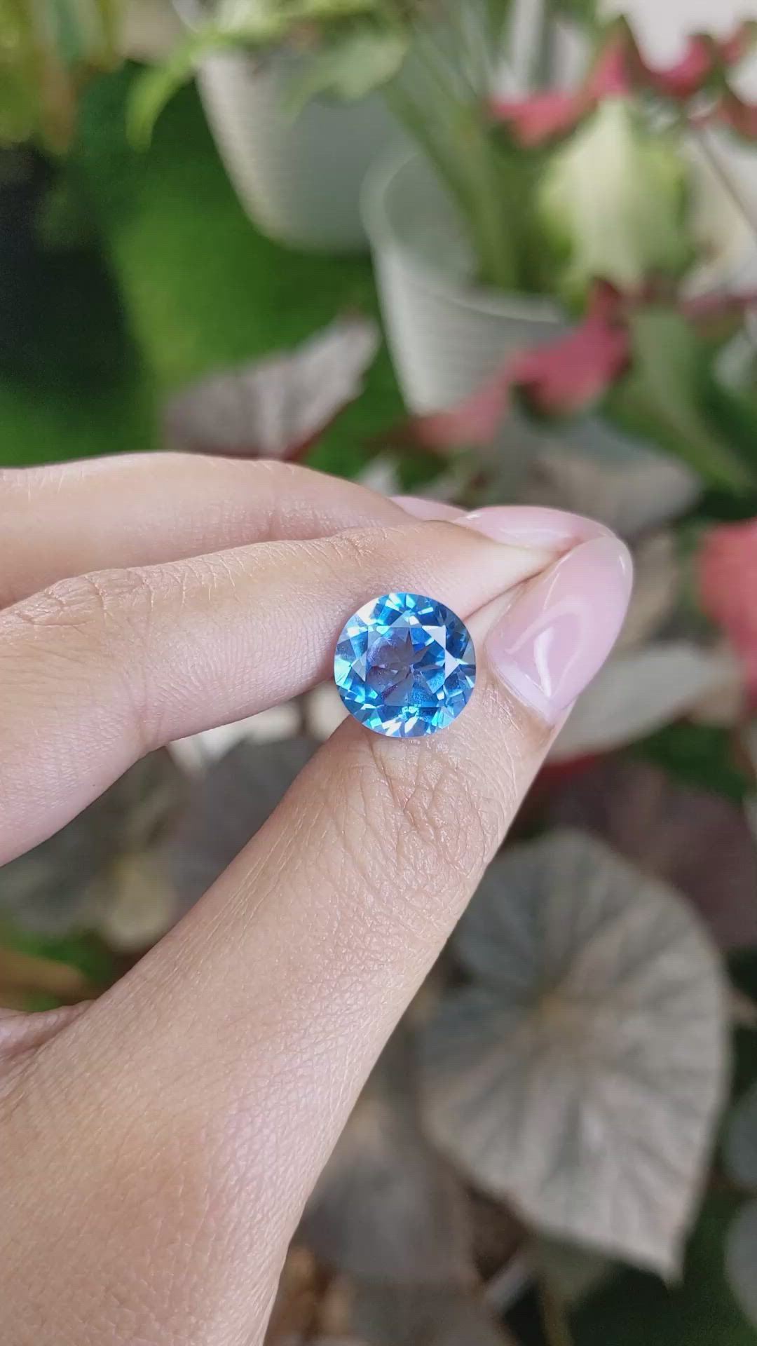7.46 Ct. Swiss Blue Topaz from Ceylon (Sri Lanka) Size Video
