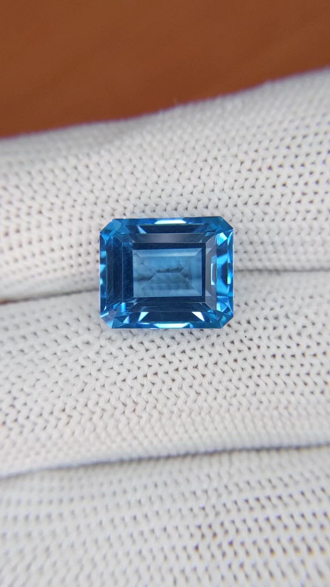 8.22 Ct. Swiss Blue Topaz from Ceylon (Sri Lanka) Size Video