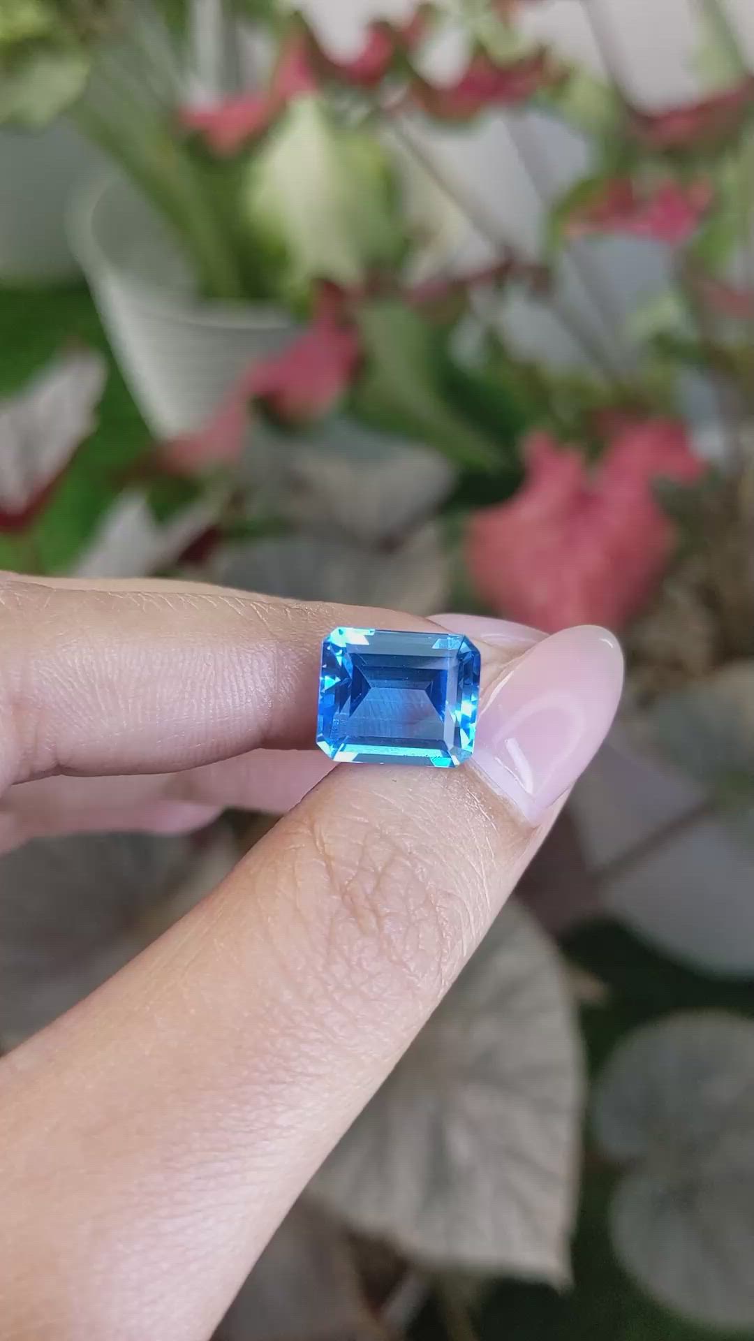 7.72 Ct. Swiss Blue Topaz from Ceylon (Sri Lanka) Size Video