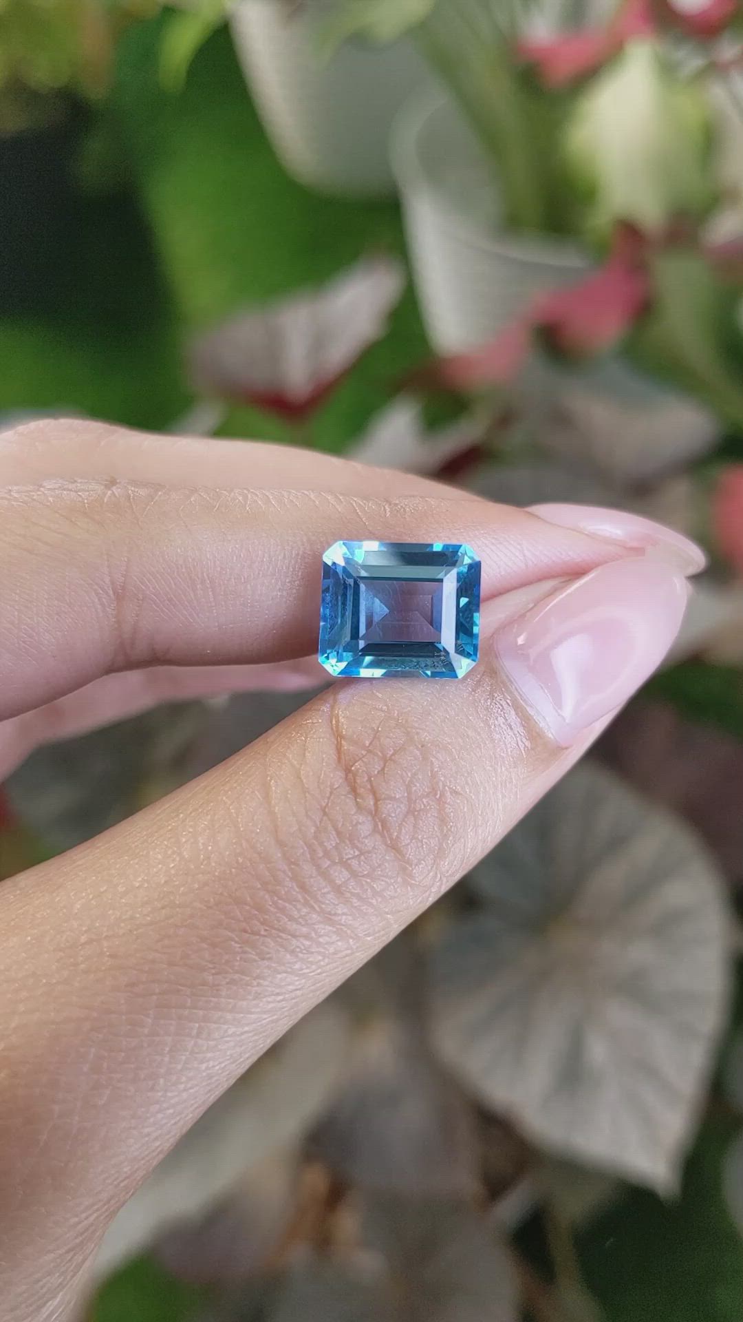 7.84 Ct. Swiss Blue Topaz from Ceylon (Sri Lanka) Size Video