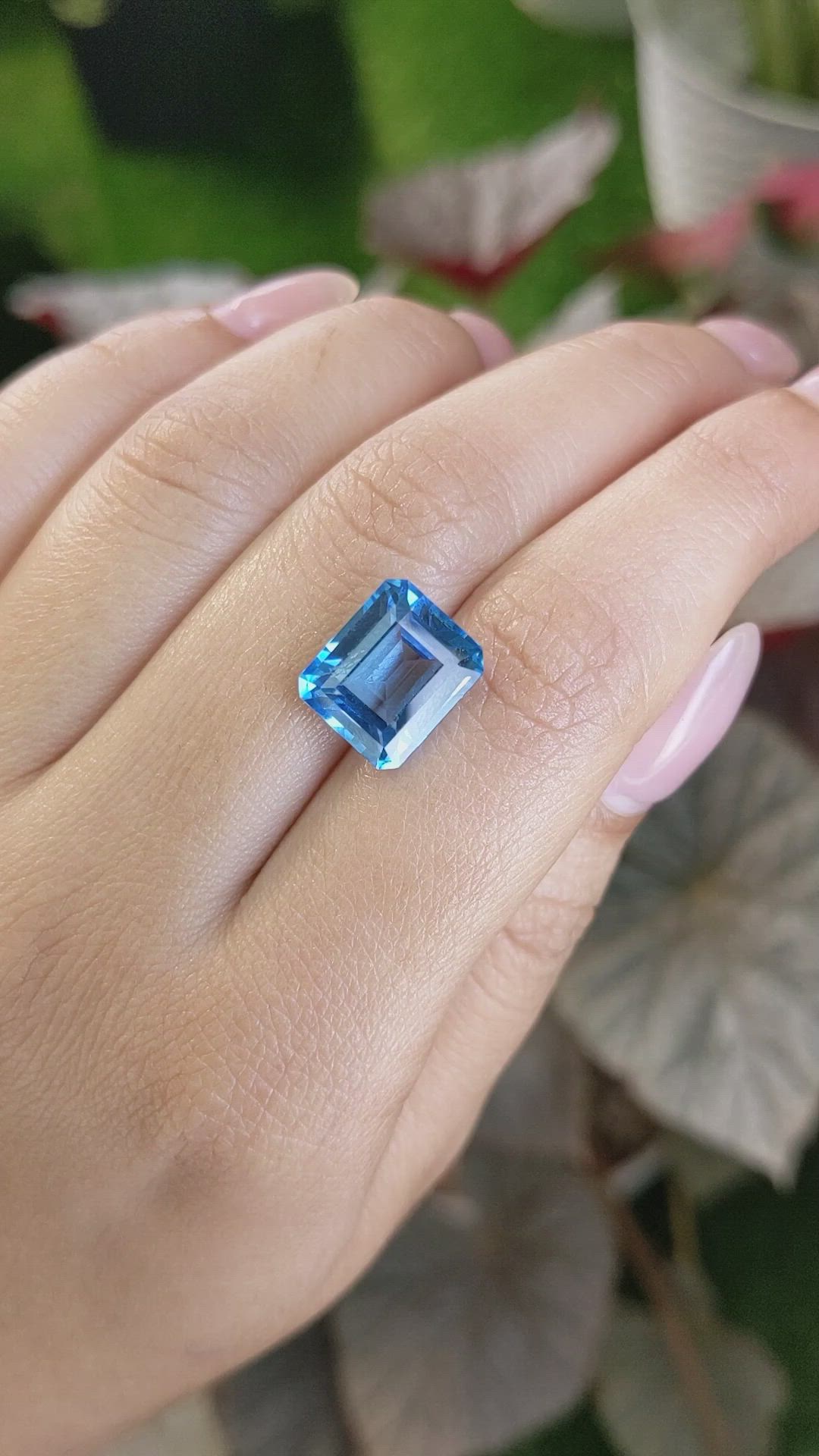 7.84 Ct. Swiss Blue Topaz from Ceylon (Sri Lanka) Size Video