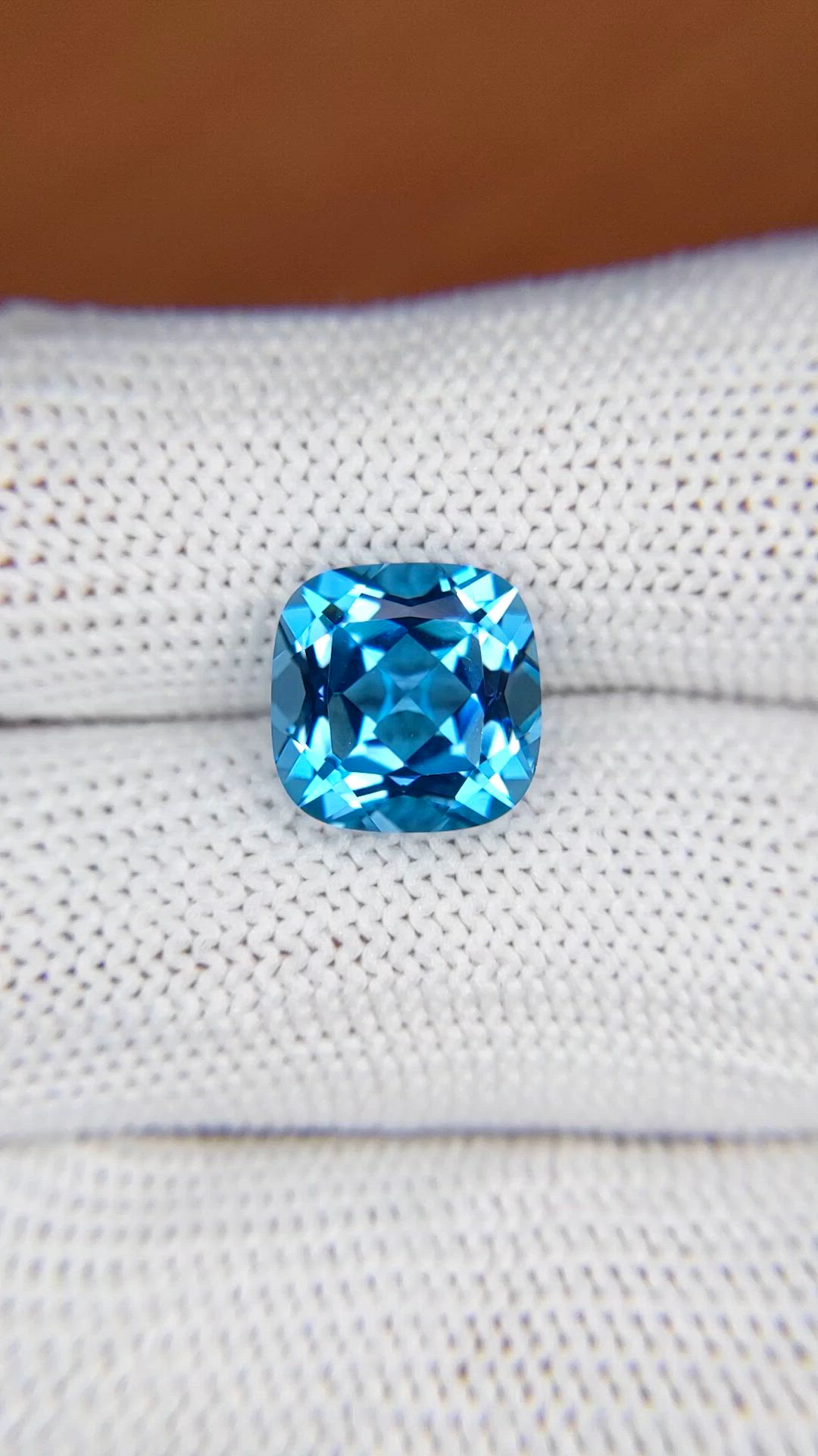 5.18 Ct. Swiss Blue Topaz from Ceylon (Sri Lanka) Size Video