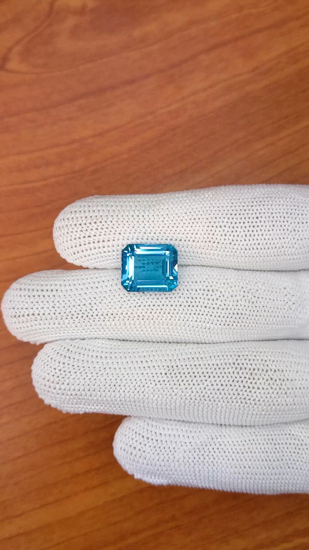 8.54 Ct. Swiss Blue Topaz from Ceylon (Sri Lanka) Size Video
