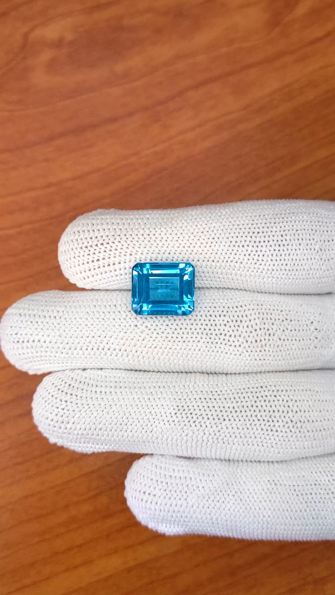 8.24 Ct. Swiss Blue Topaz from Ceylon (Sri Lanka) Size Video